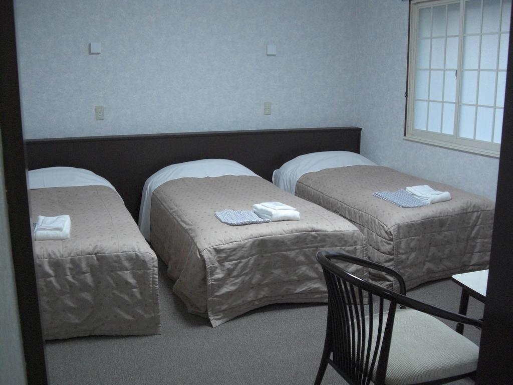 Akakura Yours Inn Myoko Exterior photo