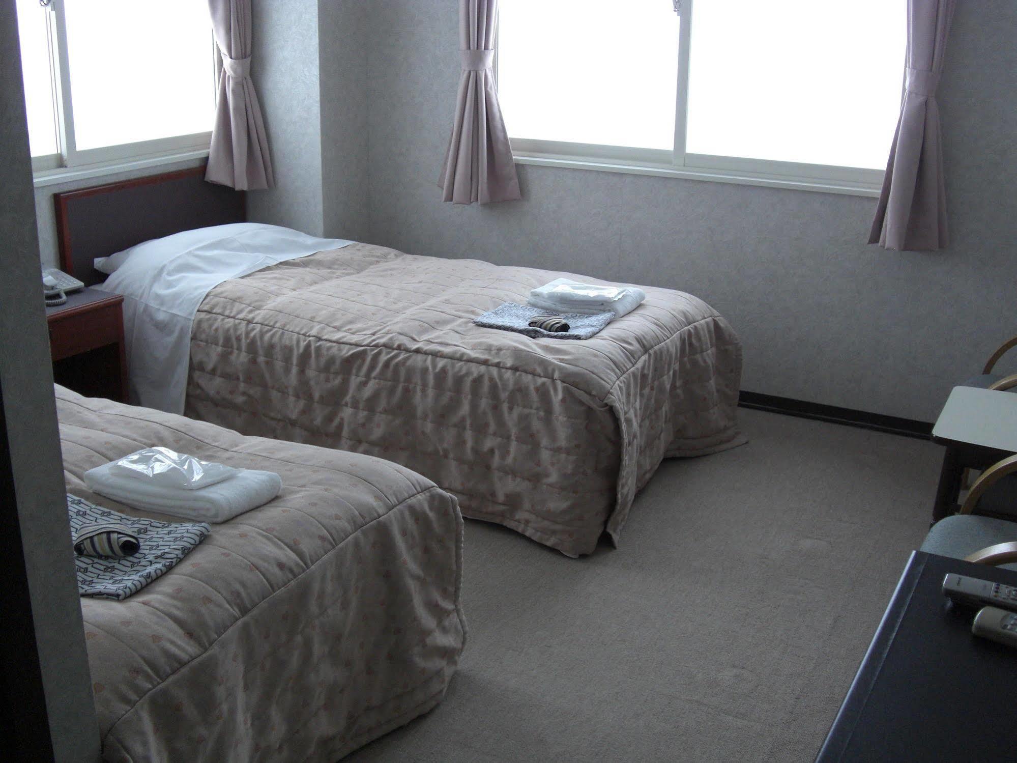 Akakura Yours Inn Myoko Exterior photo